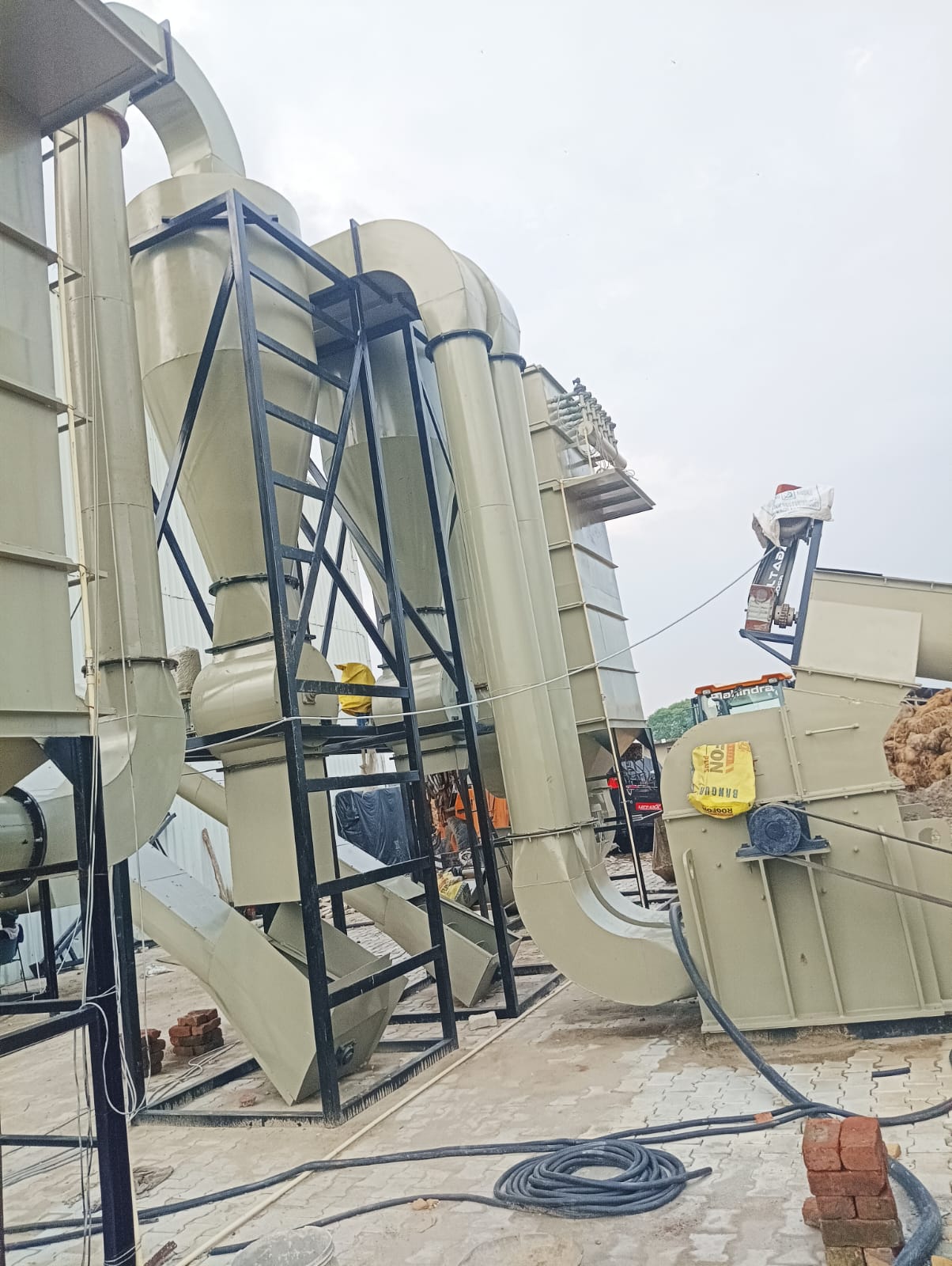 WhatsApp Image 2025-08-20 at 17.31.01